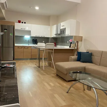 Kozza Park, Next To Akbati Shopping Mall And Tennis Academy Апартаменты
